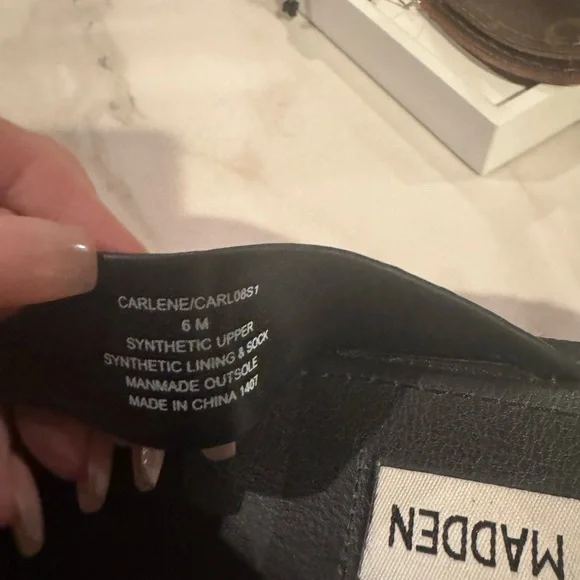 Steve Madden Black Platform Sandals - Picture 2 of 4